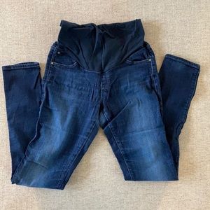 AG Secret Belly Fit maternity skinny jeans